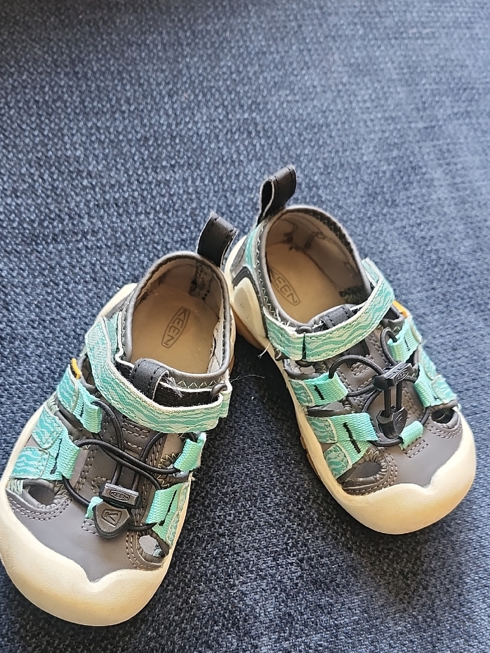 Keen Kids Sandals in Teal and Gray with Tan Toe - Little Kids' Newport- size 9